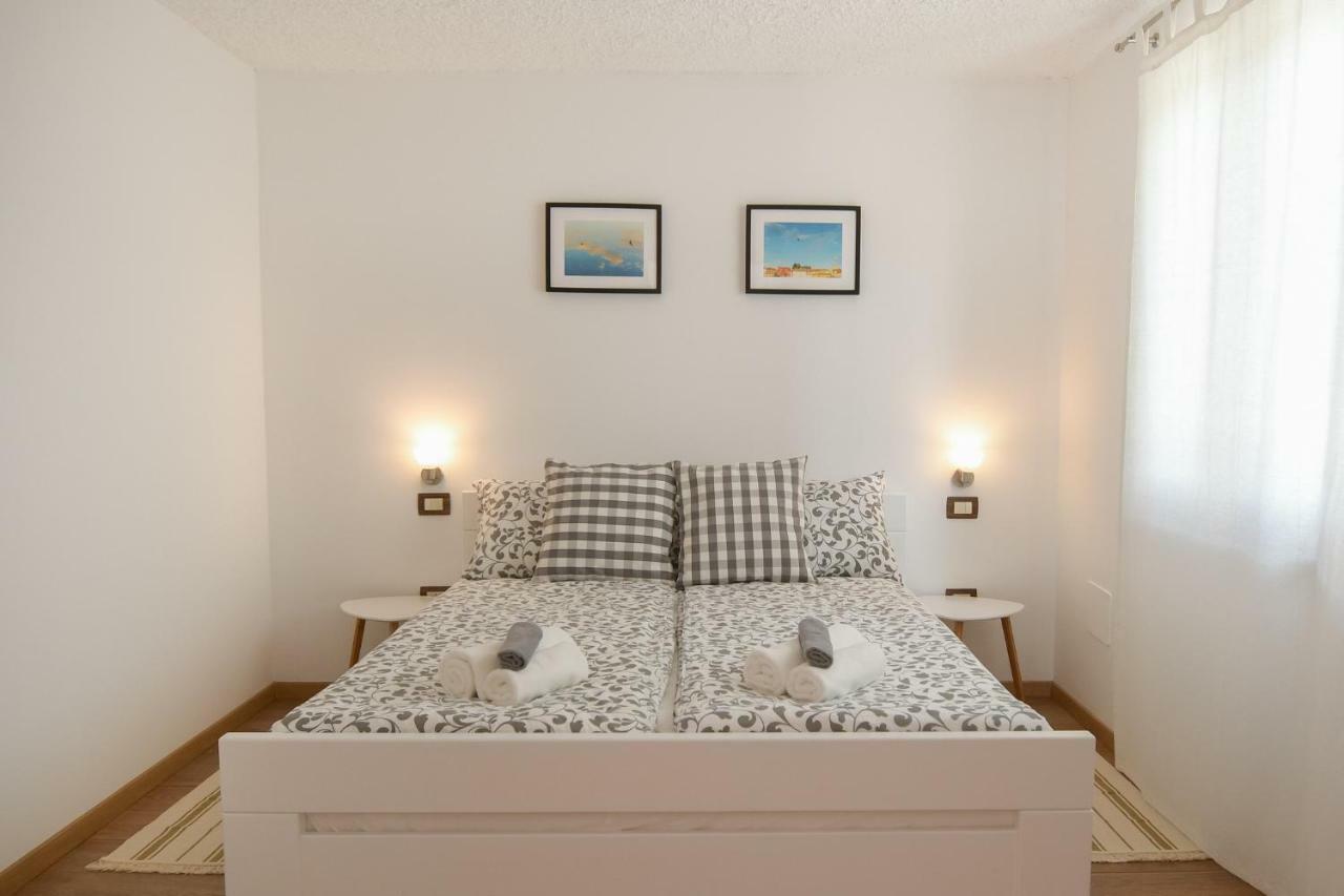 Appartamento Alek Novigrad Istria Esterno foto